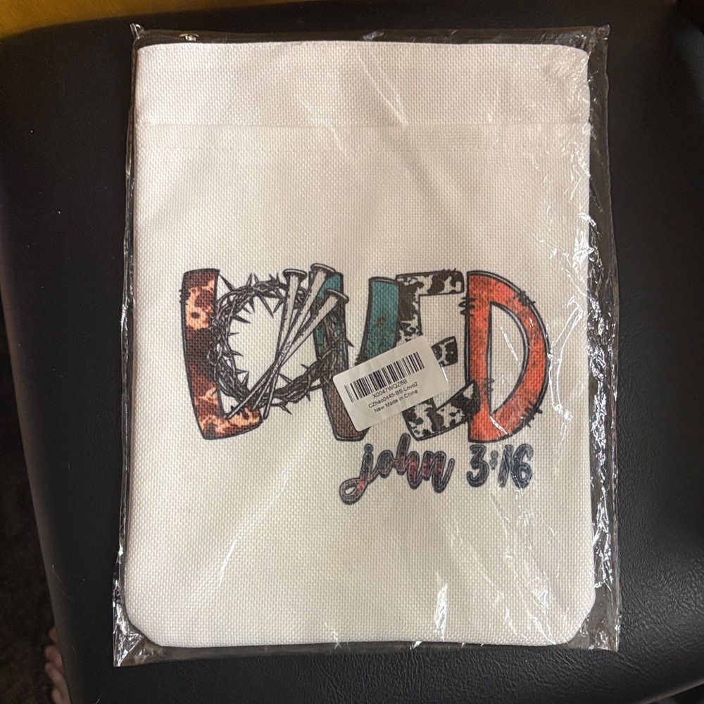 'Loved' Graphic Pouch - White